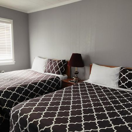Melville Melsask Motel מראה חיצוני תמונה