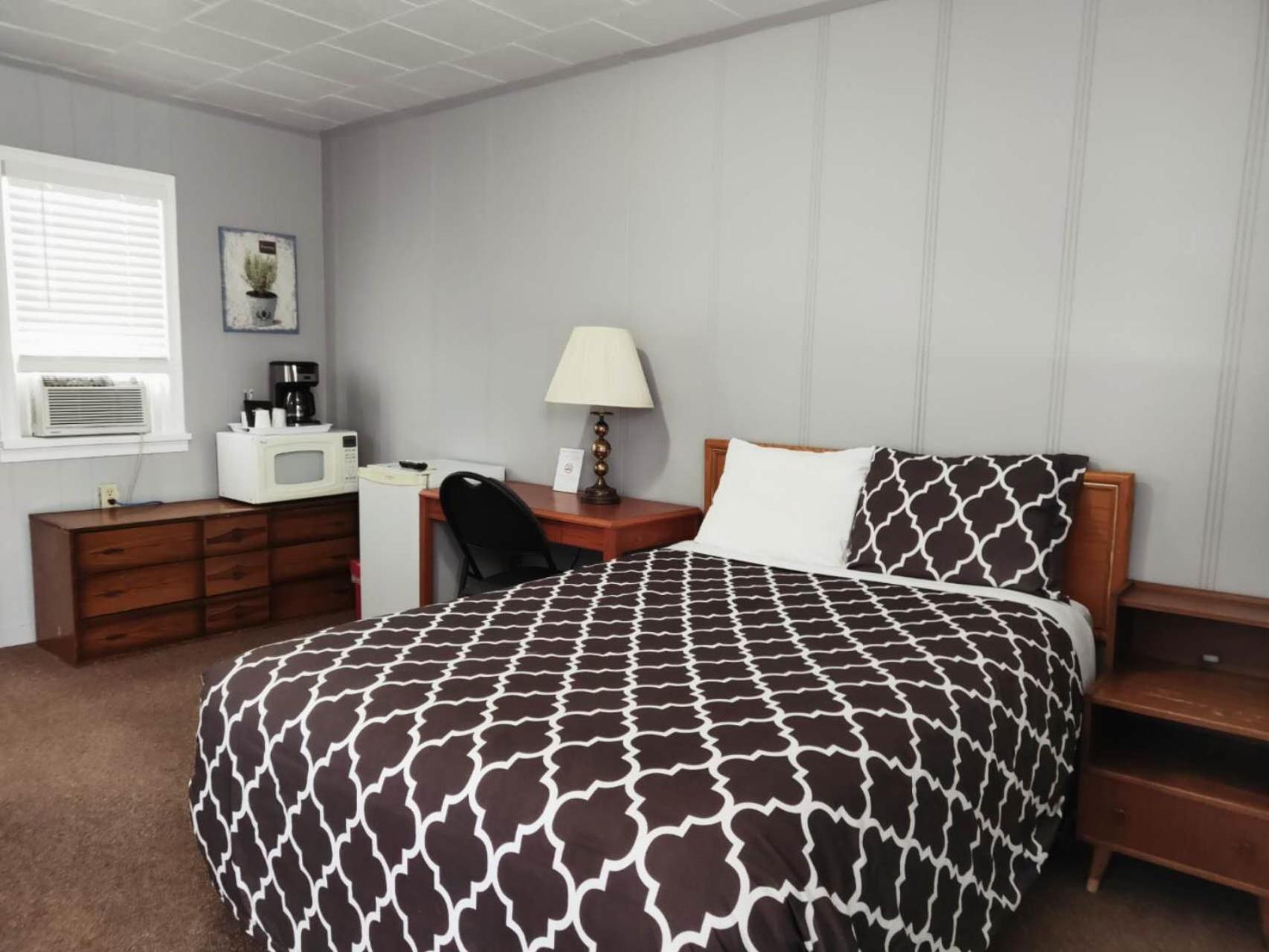 Melville Melsask Motel מראה חיצוני תמונה