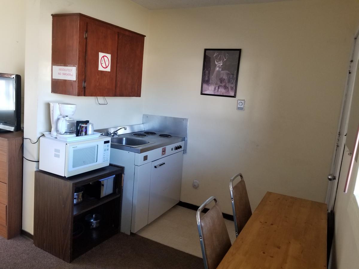 Melville Melsask Motel מראה חיצוני תמונה