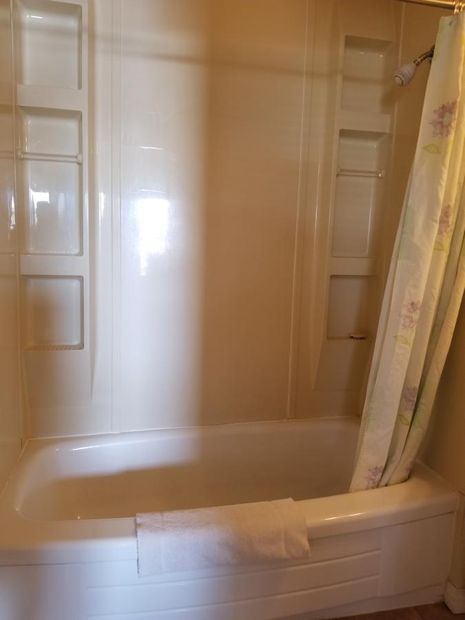 Melville Melsask Motel מראה חיצוני תמונה
