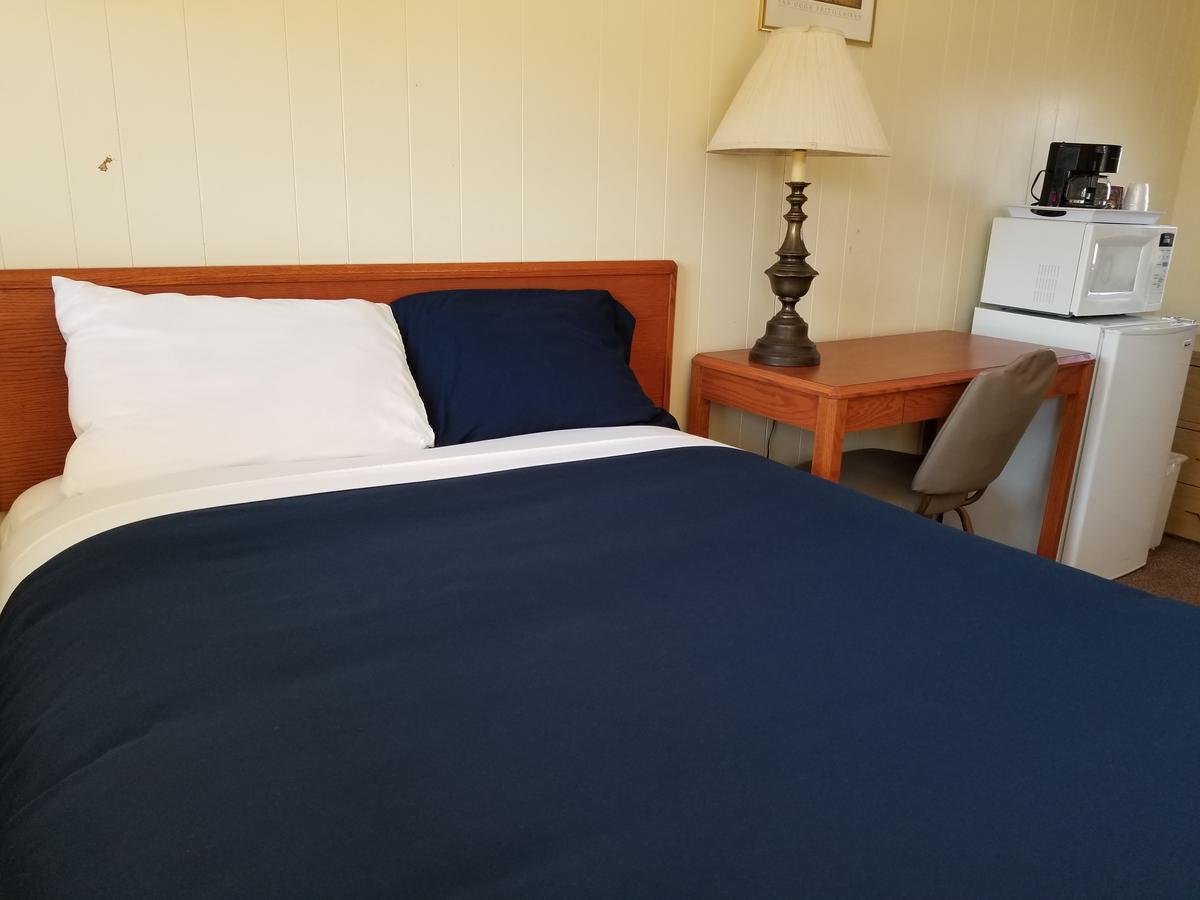 Melville Melsask Motel מראה חיצוני תמונה