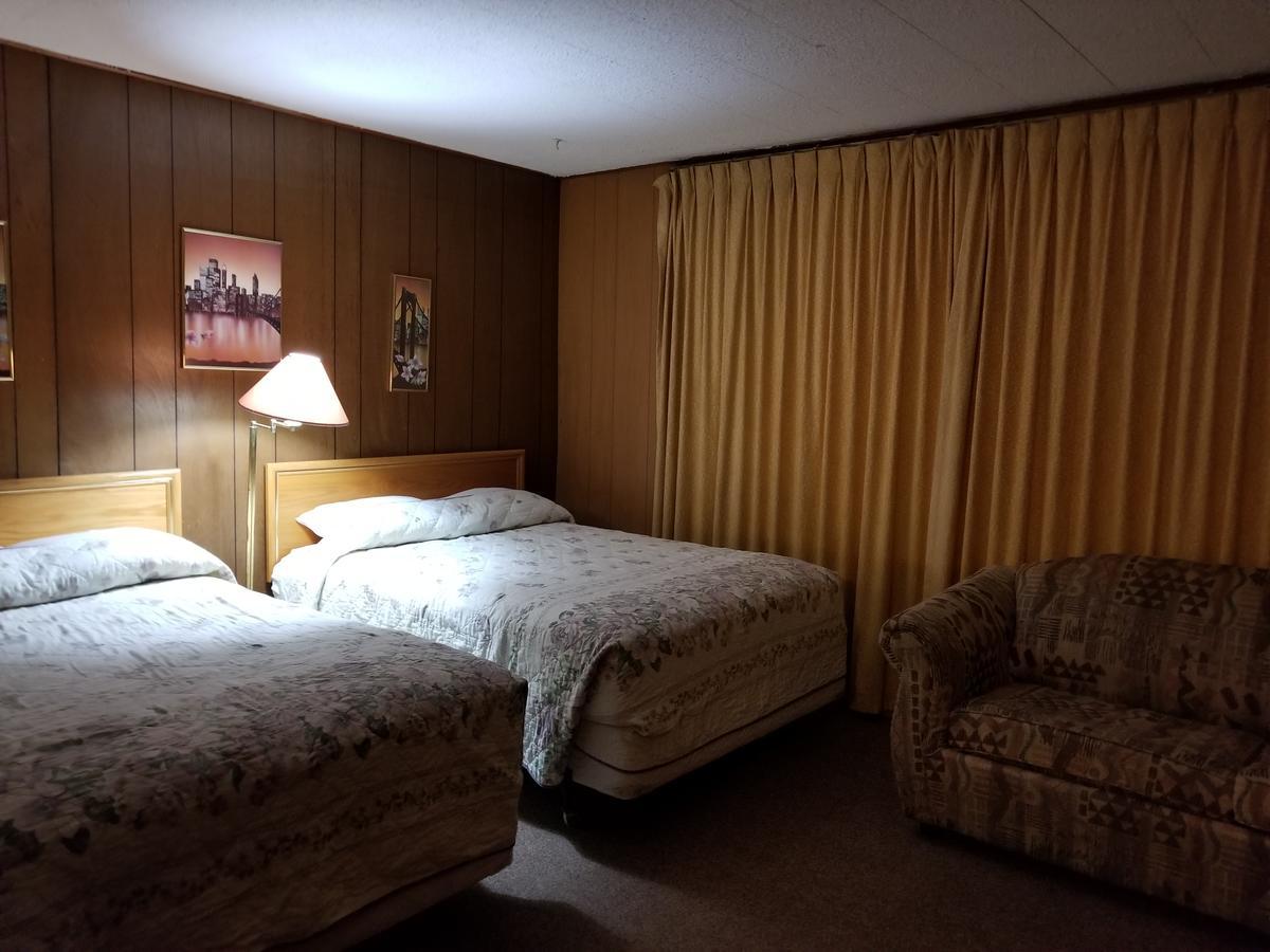 Melville Melsask Motel מראה חיצוני תמונה