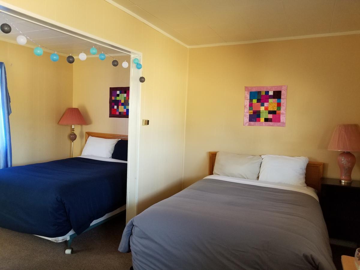 Melville Melsask Motel מראה חיצוני תמונה