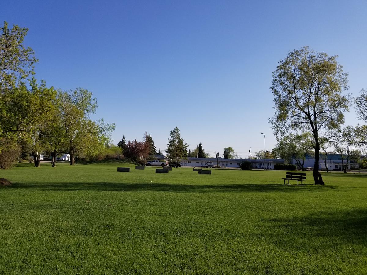 Melville Melsask Motel מראה חיצוני תמונה