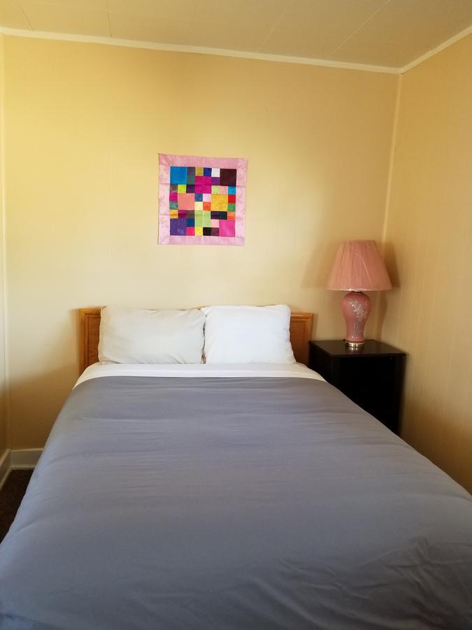 Melville Melsask Motel מראה חיצוני תמונה
